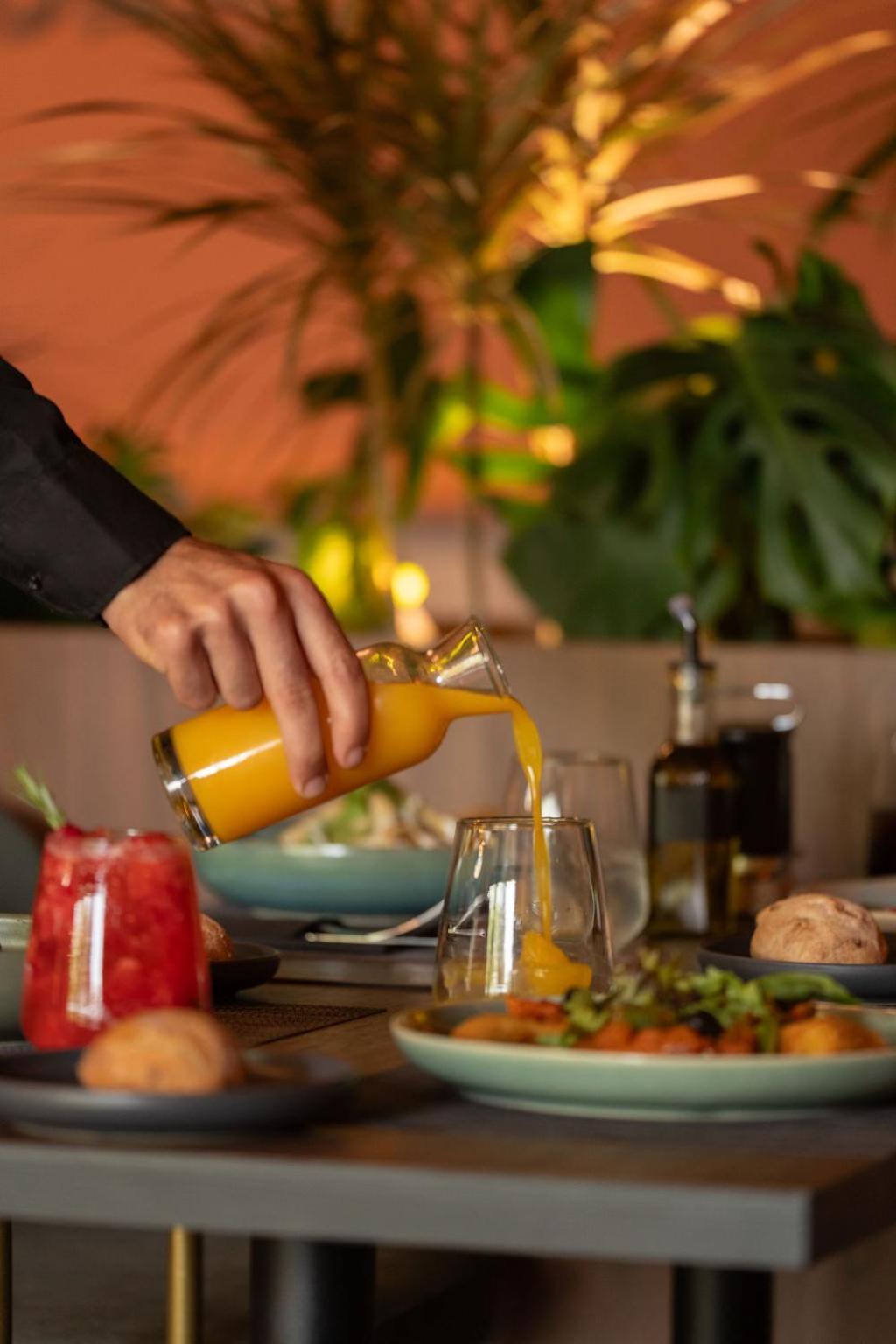 Diagonal Hotel 丹吉尔 外观 照片